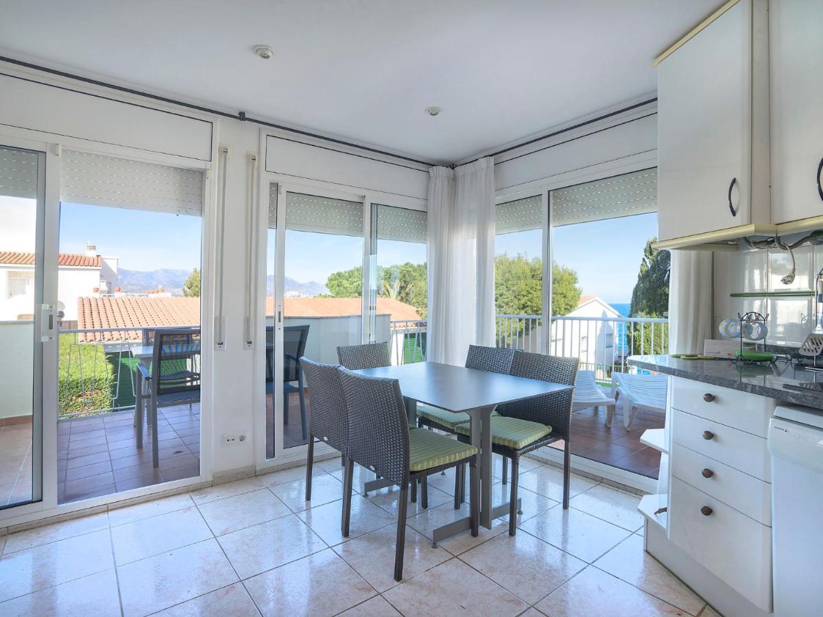 Apartment Palmiers I-11 By Interhome Llança Buitenkant foto